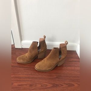 STEVE MADDEN Sharini Chestnut Suede Ankle Booties size 9